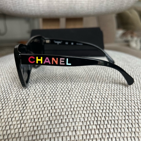 CHANEL Butterfly Sunglasses Polarized Black - Picture 6 of 13